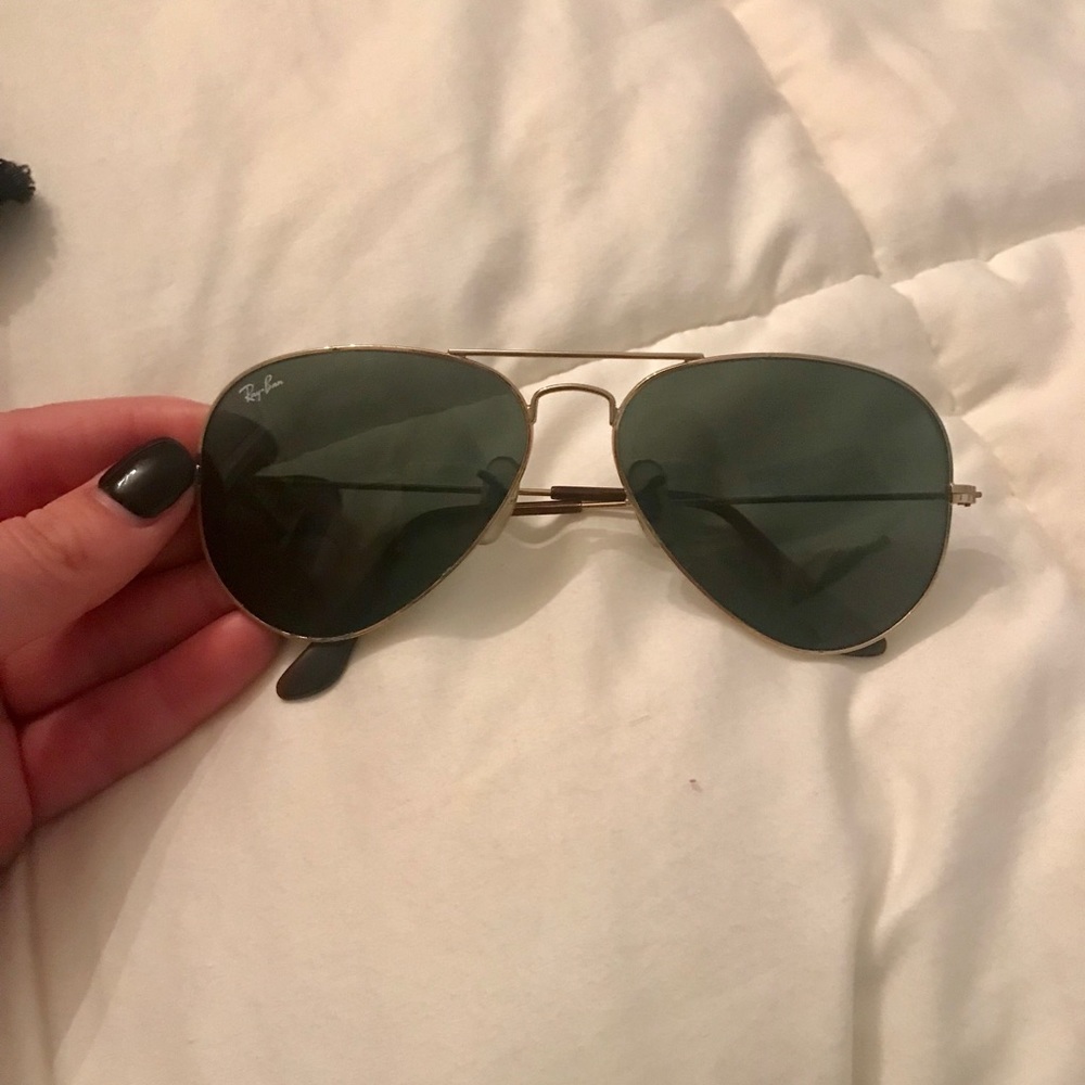 Aviator Ray-Bans!